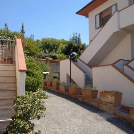 Casa In Collina, Vista Mare. Apartment Nibbiaia
