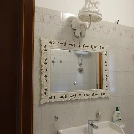 Casa In Collina, Vista Mare. 아파트 *